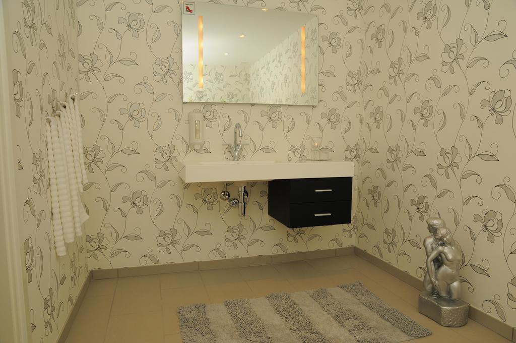 Hotel Coco Aps Эсбьерг Номер фото
